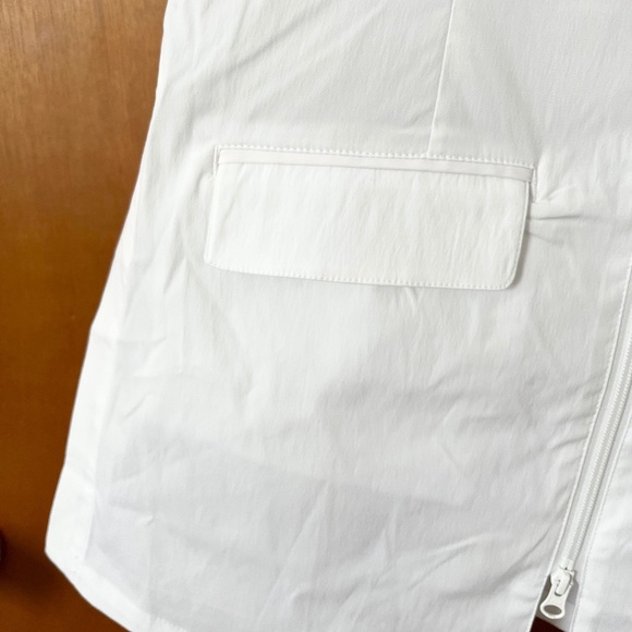 Noel Asmar White Dolce Tunic M for estheticians, massage therapist - Picture 9 of 12